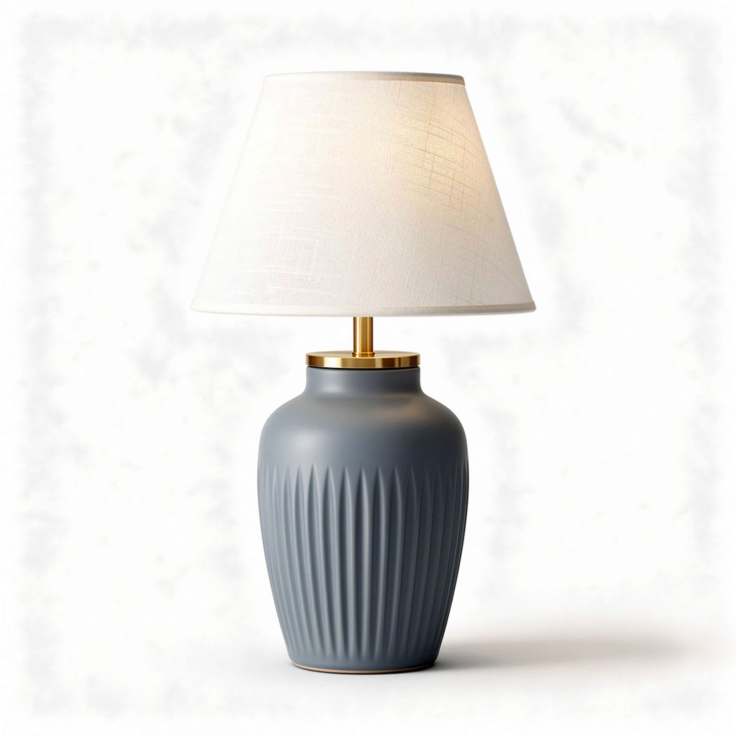 Tafel lamp van keramiek met grijze afwerking en witte kap 25 x 25 x 40cm
