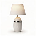 Lampen in keramiek met stoffen lampenkap en zilverkleurige afwerking 30 x 30 x 50cm