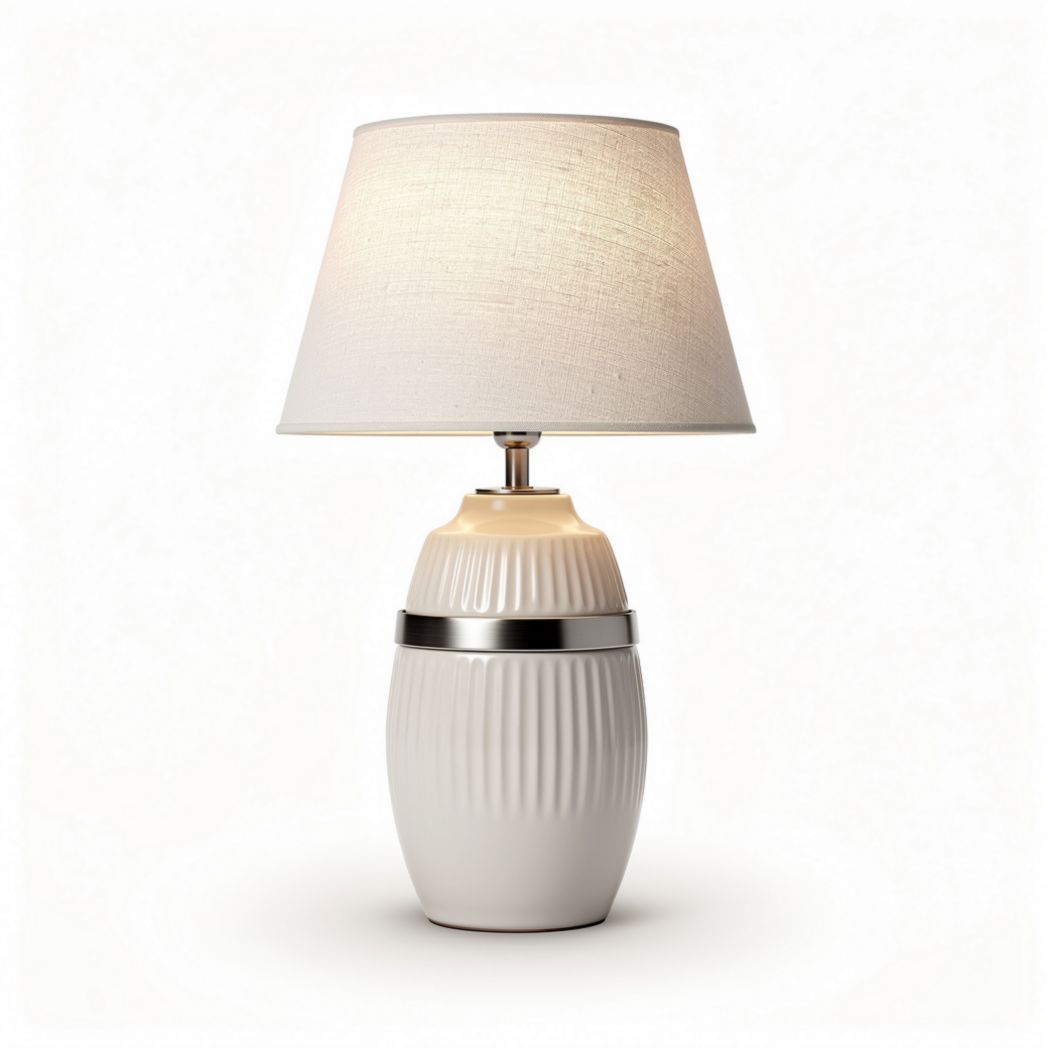 Lampen in keramiek met stoffen lampenkap en zilverkleurige afwerking 30 x 30 x 50cm