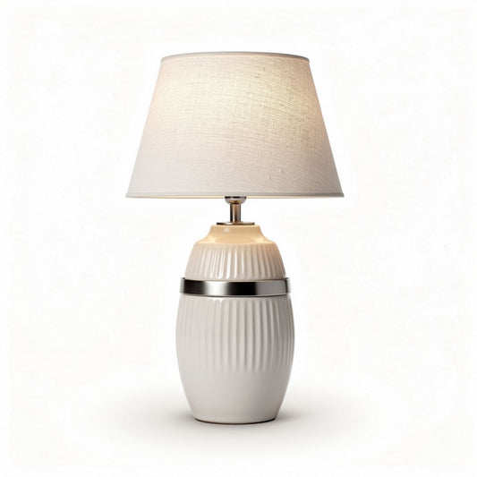 Lampen in keramiek met stoffen lampenkap en zilverkleurige afwerking 30 x 30 x 50cm